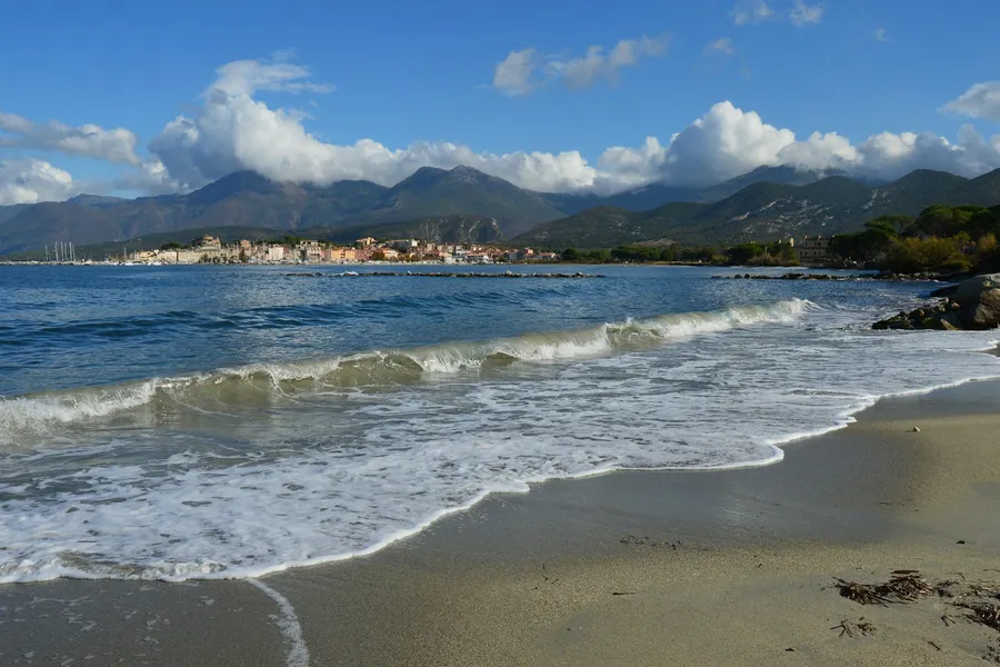 Illustration for How Climate Shapes Your Actual Work Output