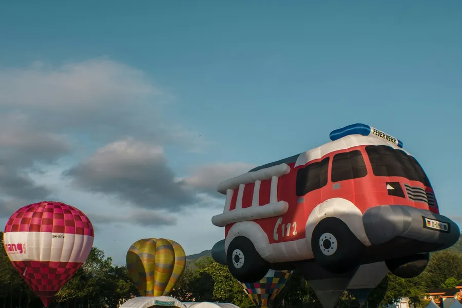 Illustration for Key Festivals, Dates, and Booking Timelines