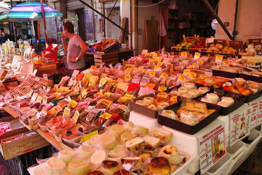 Illustration for The Five-Second Safety Scan at Any Stall