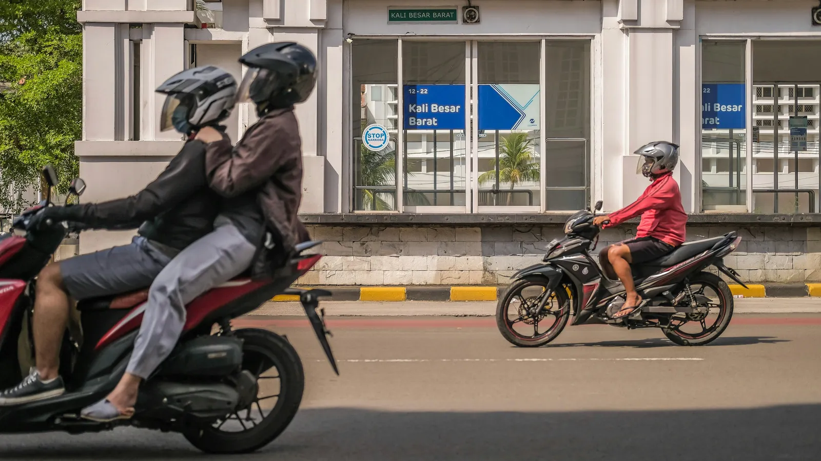 Motorcycle and Scooter Rental Abroad